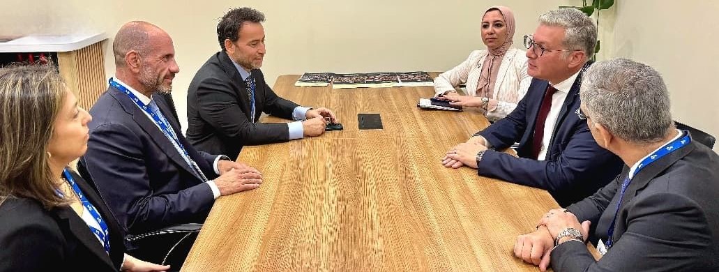 Egypt, SLB explore ways to boost cooperation in petroleum sector

